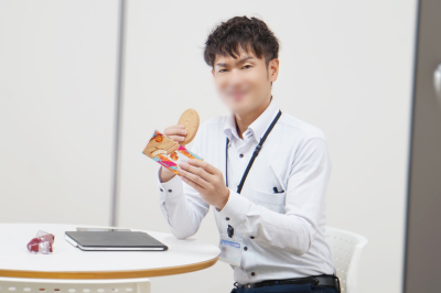 6221