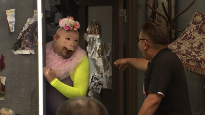 6813