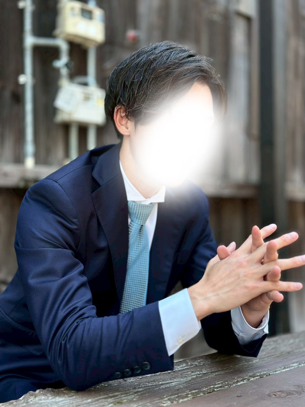 トモ