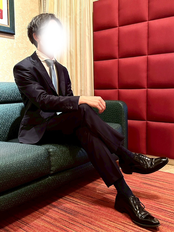トモ