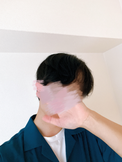 7018