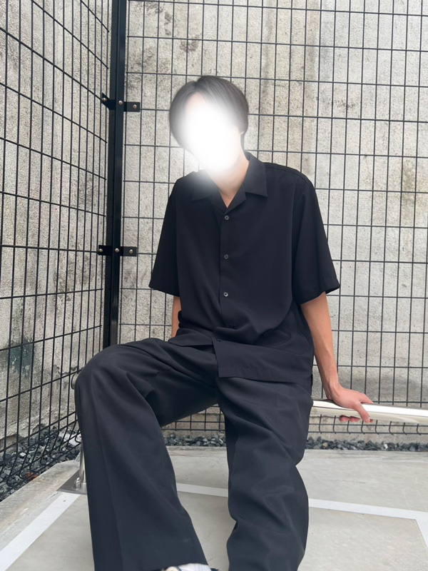 しろ