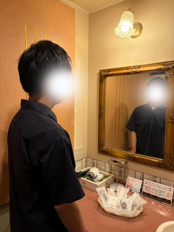 ヒトシ